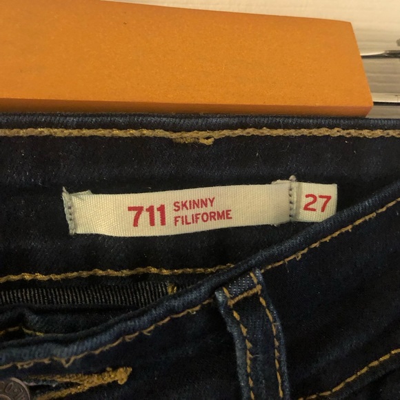 Levi 711 Skinny Jeans - Picture 3 of 7